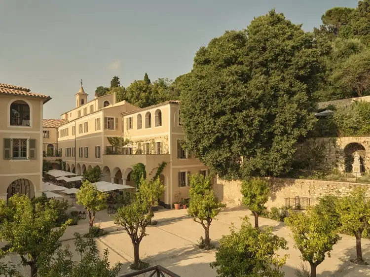 Historic stone courtyard at Hotel du Couvent in Nice