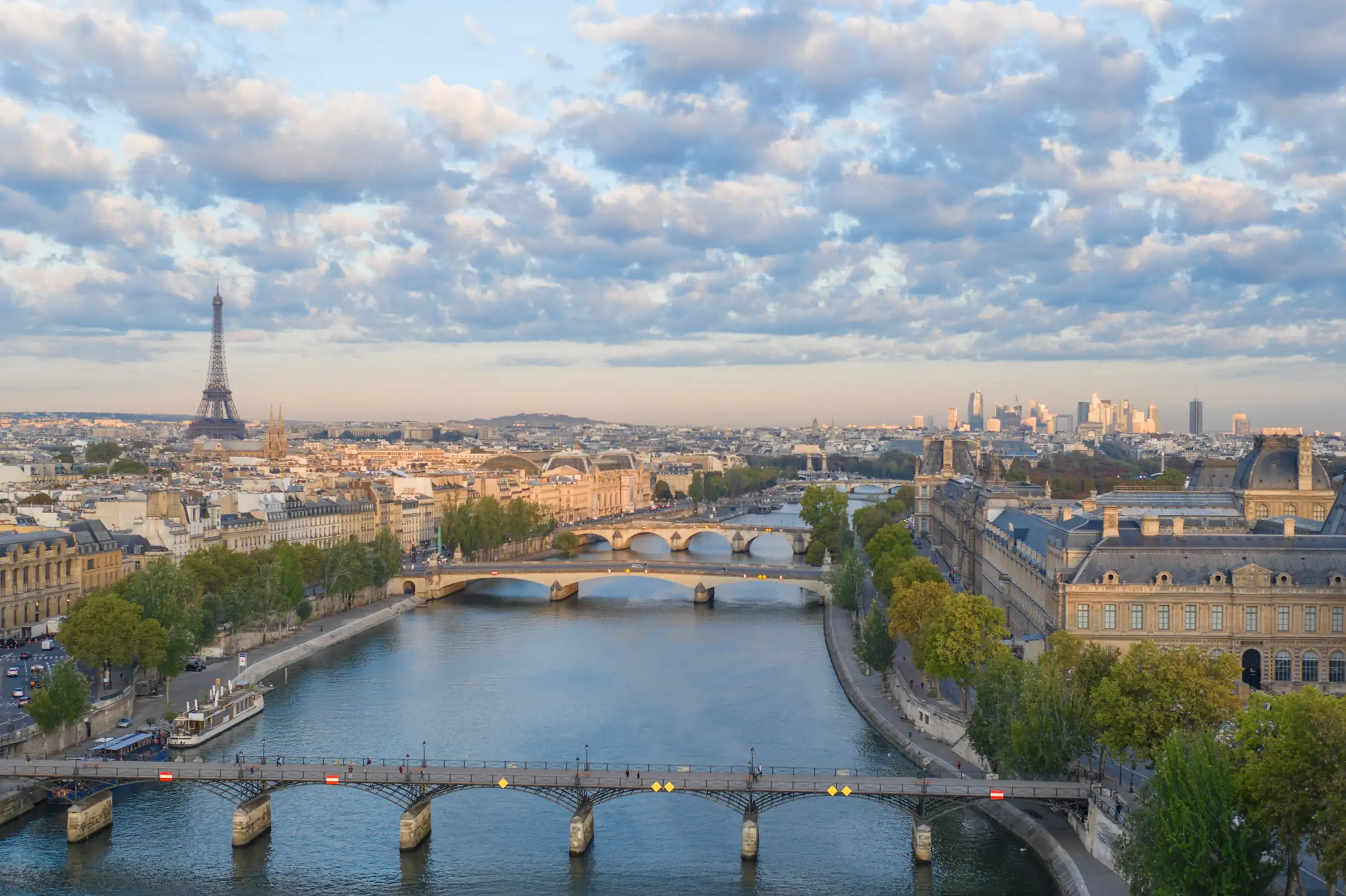 Panoramic view over the Seine River and Eiffel Tower from central Paris.[memory:2]